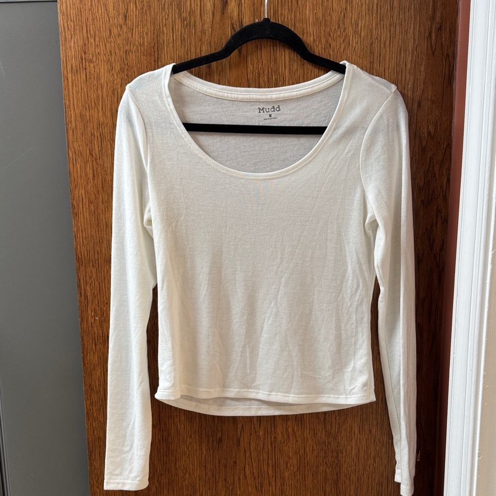 NWT Mudd Women's Long Sleeve Scoop-neck Crop Shirt